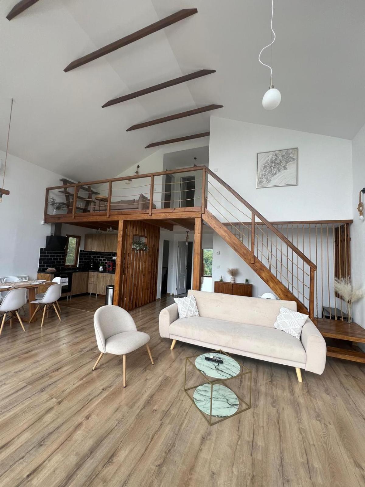 Le Chalet M - Cabana Cu O Panorama De Poveste. Surdesti  Dış mekan fotoğraf